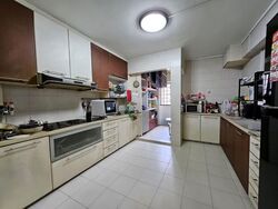 Blk 328 Tampines Street 32 (Tampines), HDB Executive #562070541